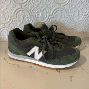 New Balance Tennis Shoes